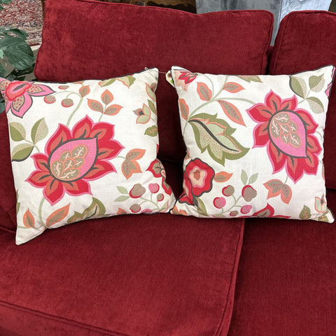 Pair of Decor Pillows