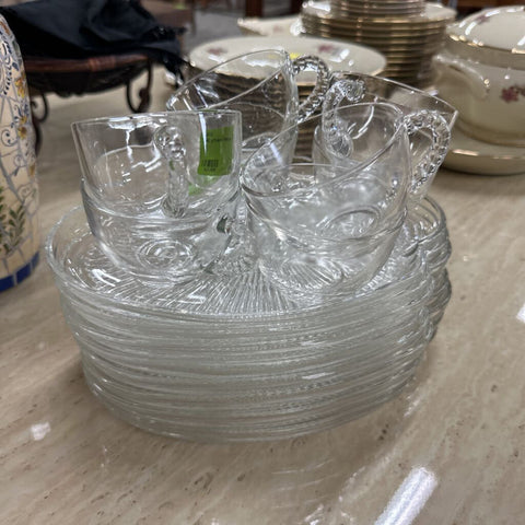 16 pc Snack Plate Set