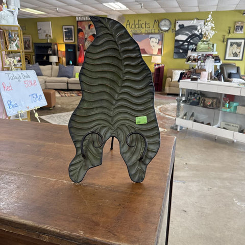 Leaf Decor