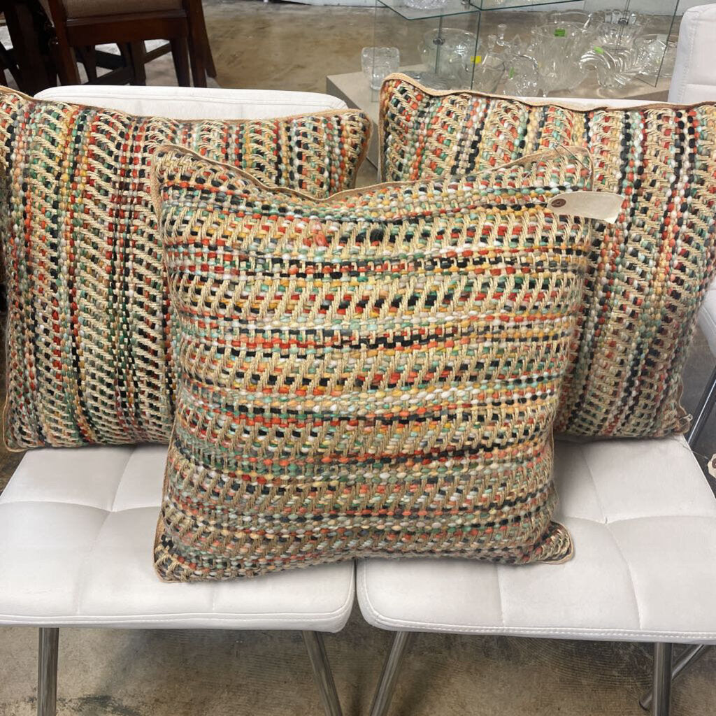 Set of 3 Pillows