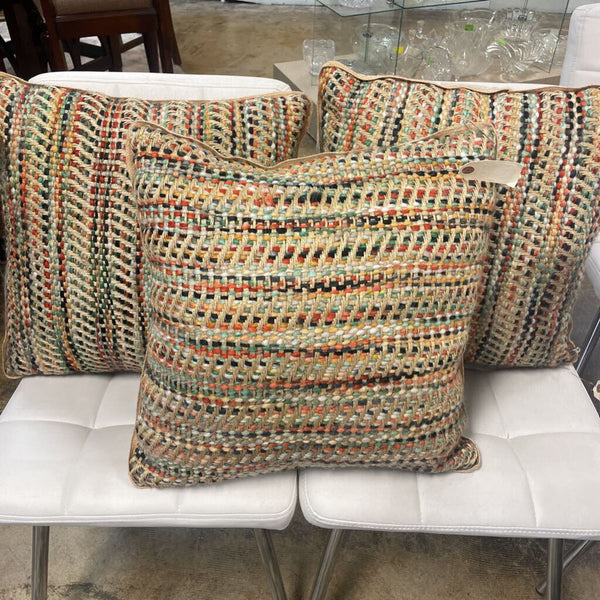 Set of 3 Pillows