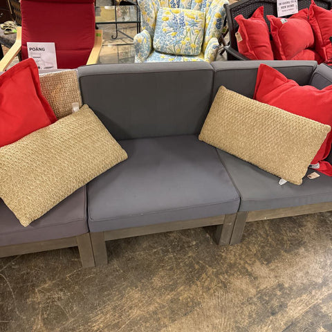 Pair of Outdoor Pillows w/ extra Sham