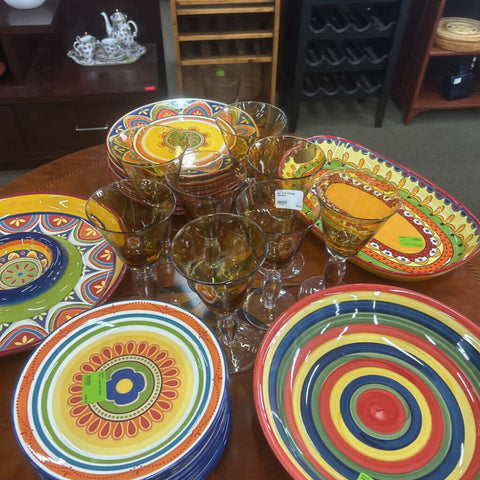 Set of 8 Vintage Glasses