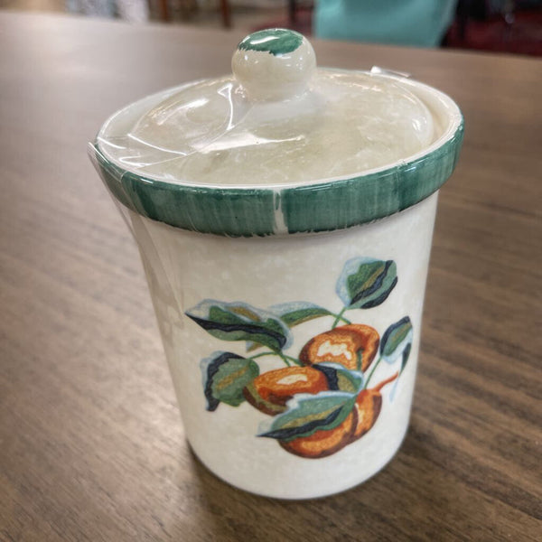 Set of 4 Canisters w/ Lid