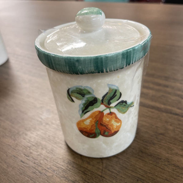 Set of 4 Canisters w/ Lid