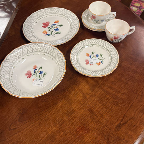 8 pc Provincial Designs