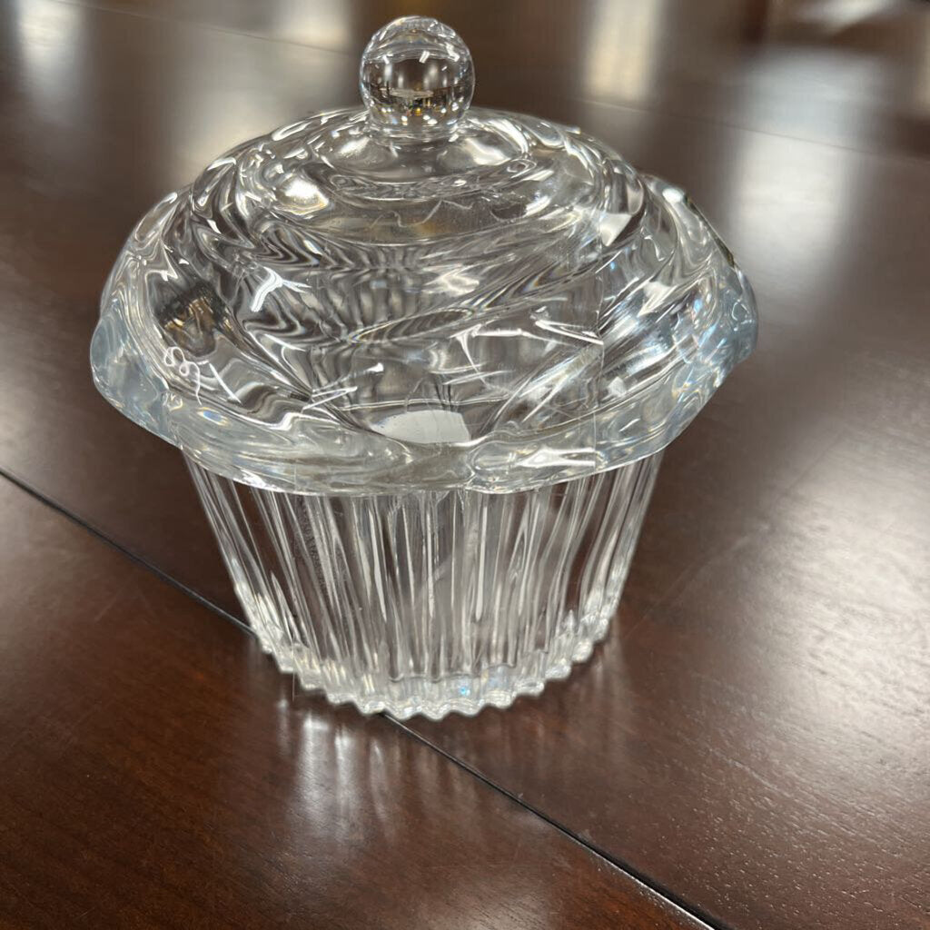 Crystal Cupcake Dish w/Lid