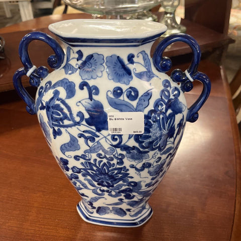 Blu &White Vase