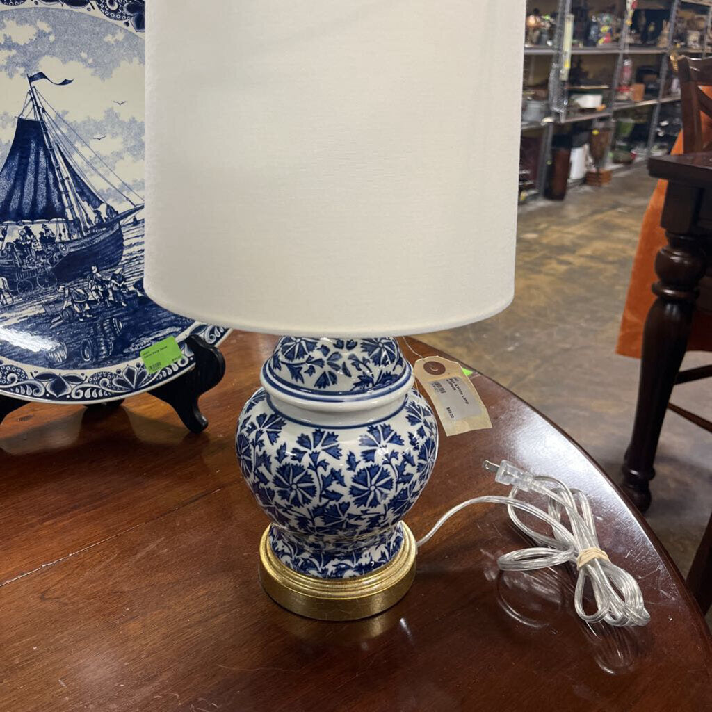 Blue &White Lamp w/Shade