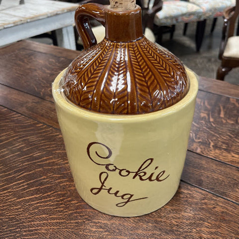 Jug w/Lid