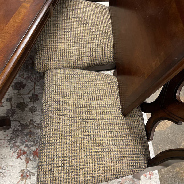 Table, 7 Chairs, 1 Leaf