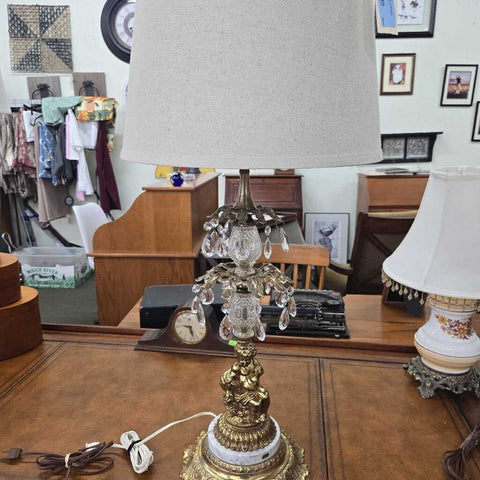 Lamp w/Shades