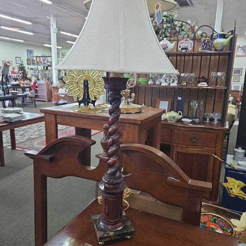 Lamp w/Shades