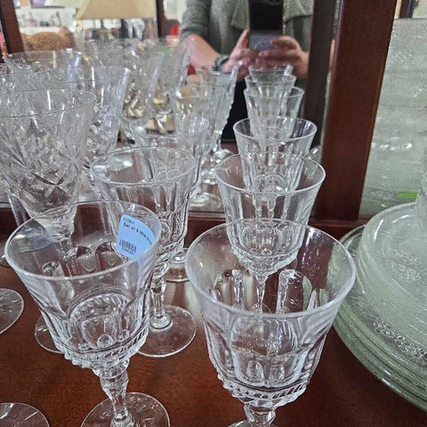 Set of 6 Wine Glasses
