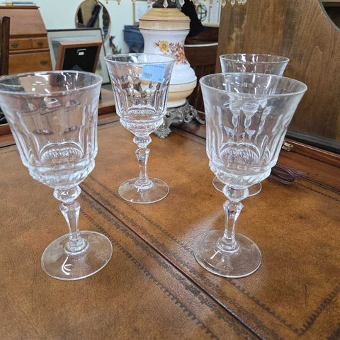 Set of 4 Wine Glasses
