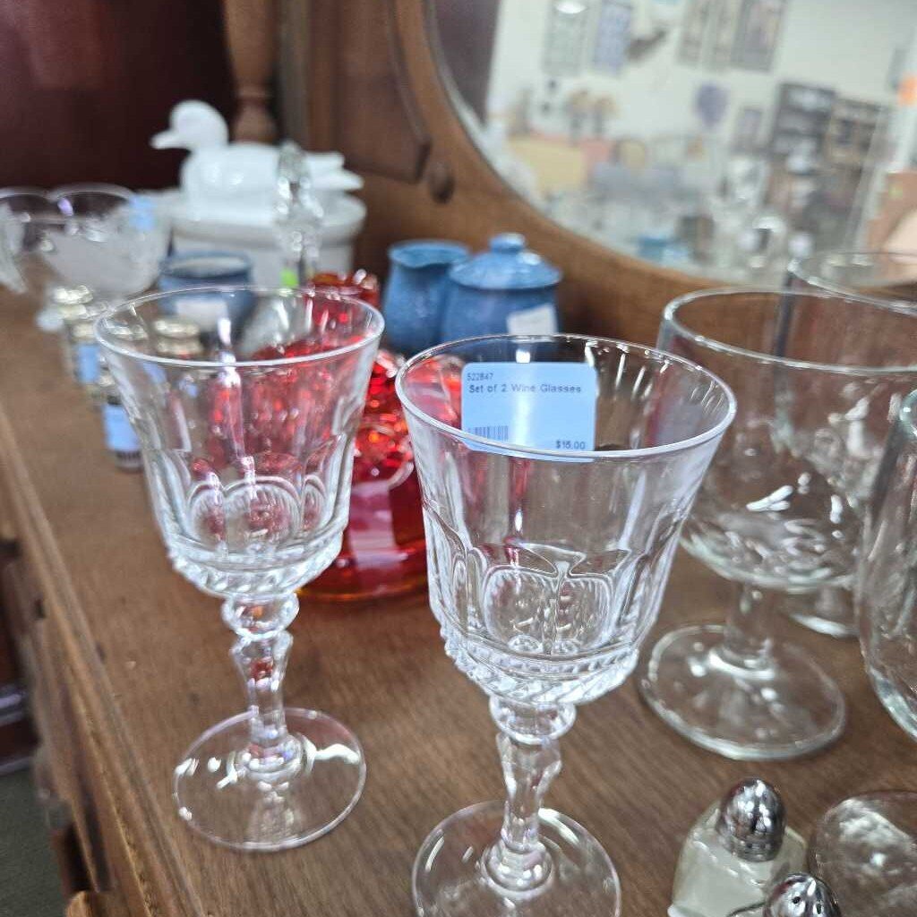 Set of 2 Wine Glasses
