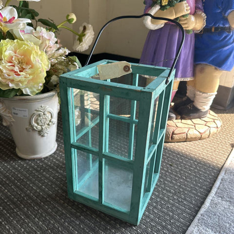 Lantern Decor