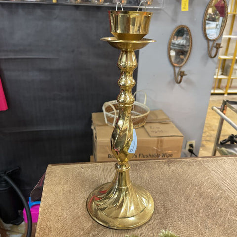 Candleholder