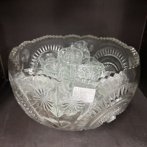 Punch Bowl w/18 Cups