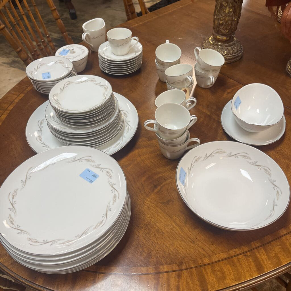 55pc Dish Set
