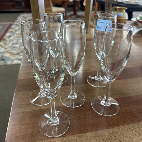 Set of 6 Wine Glasses