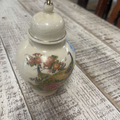 Small Urn w/Lid