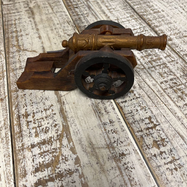Cannon Decor