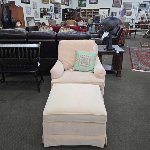Accent Chair W/ Ottoman