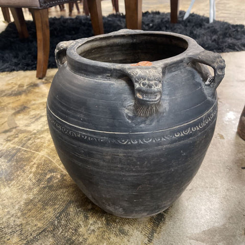 Oriental Vase Decor