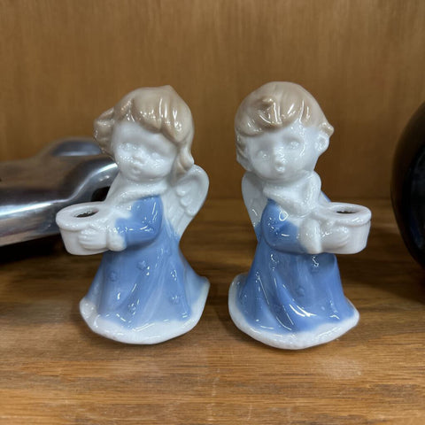 Pair of Figurines
