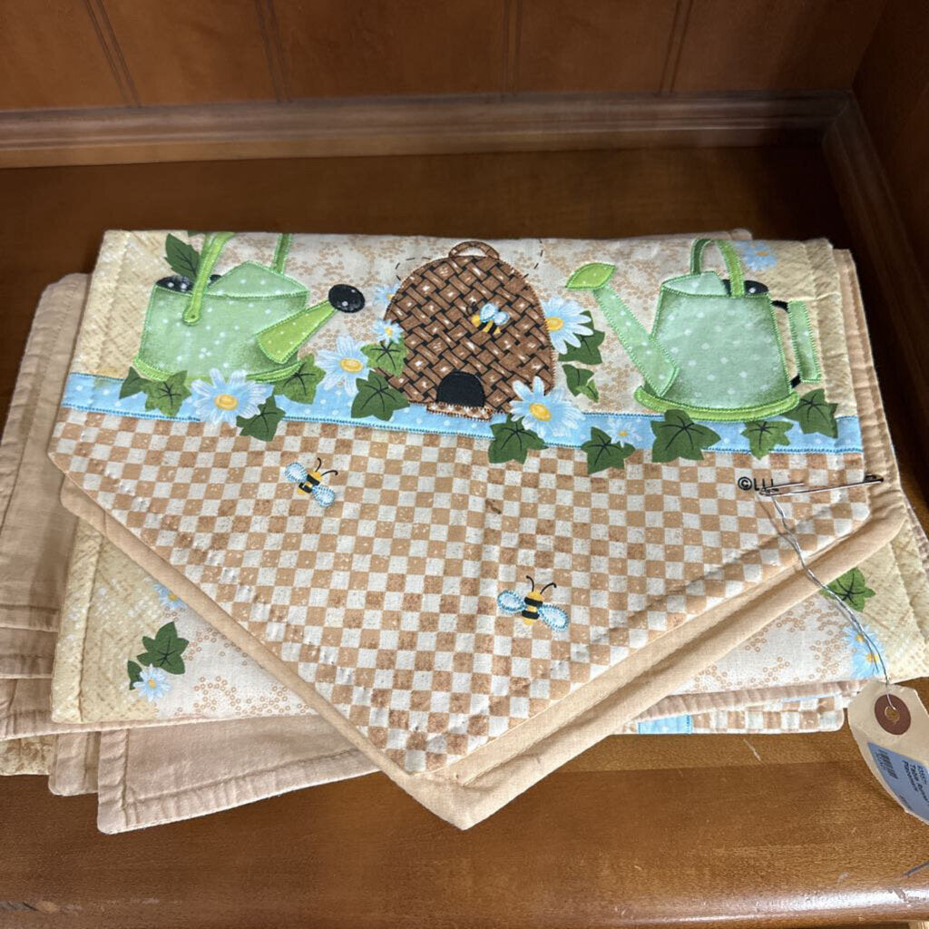 Table Runner w/6 Placemats