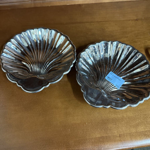 Pair of Shell Dishes
