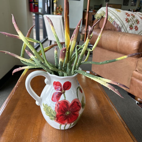 Vase w/Plant Decor