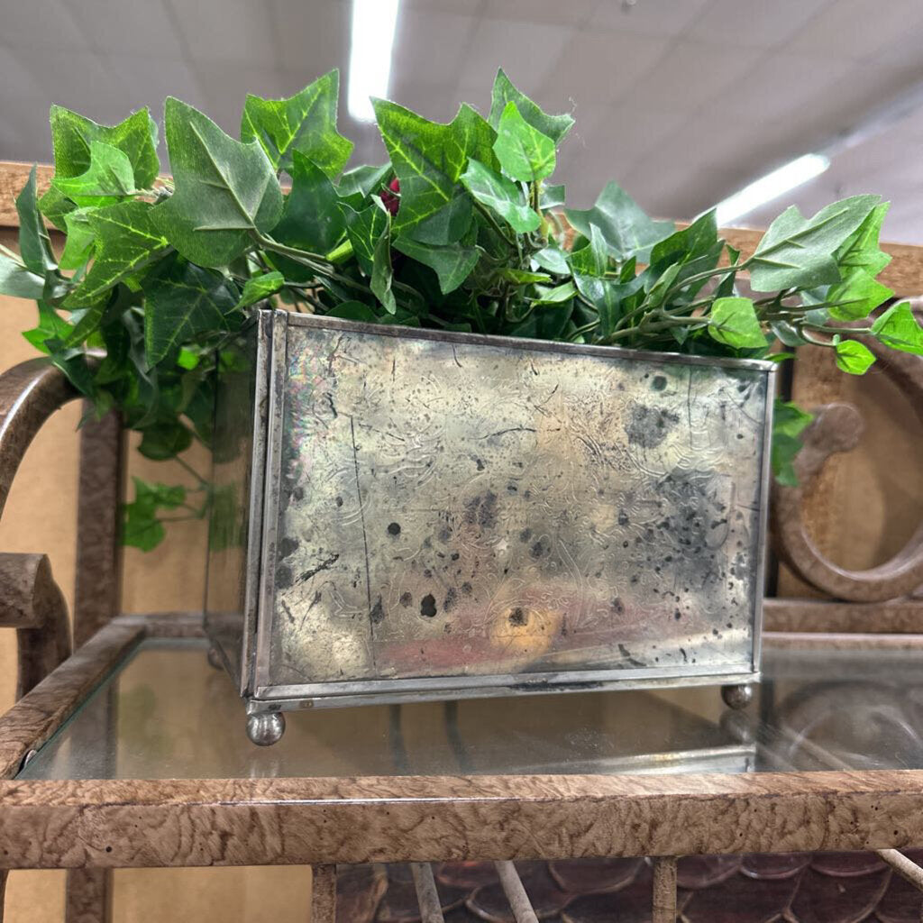 Vase w/Floral Decor