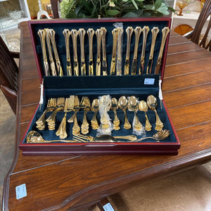 85pc Gold Flatware