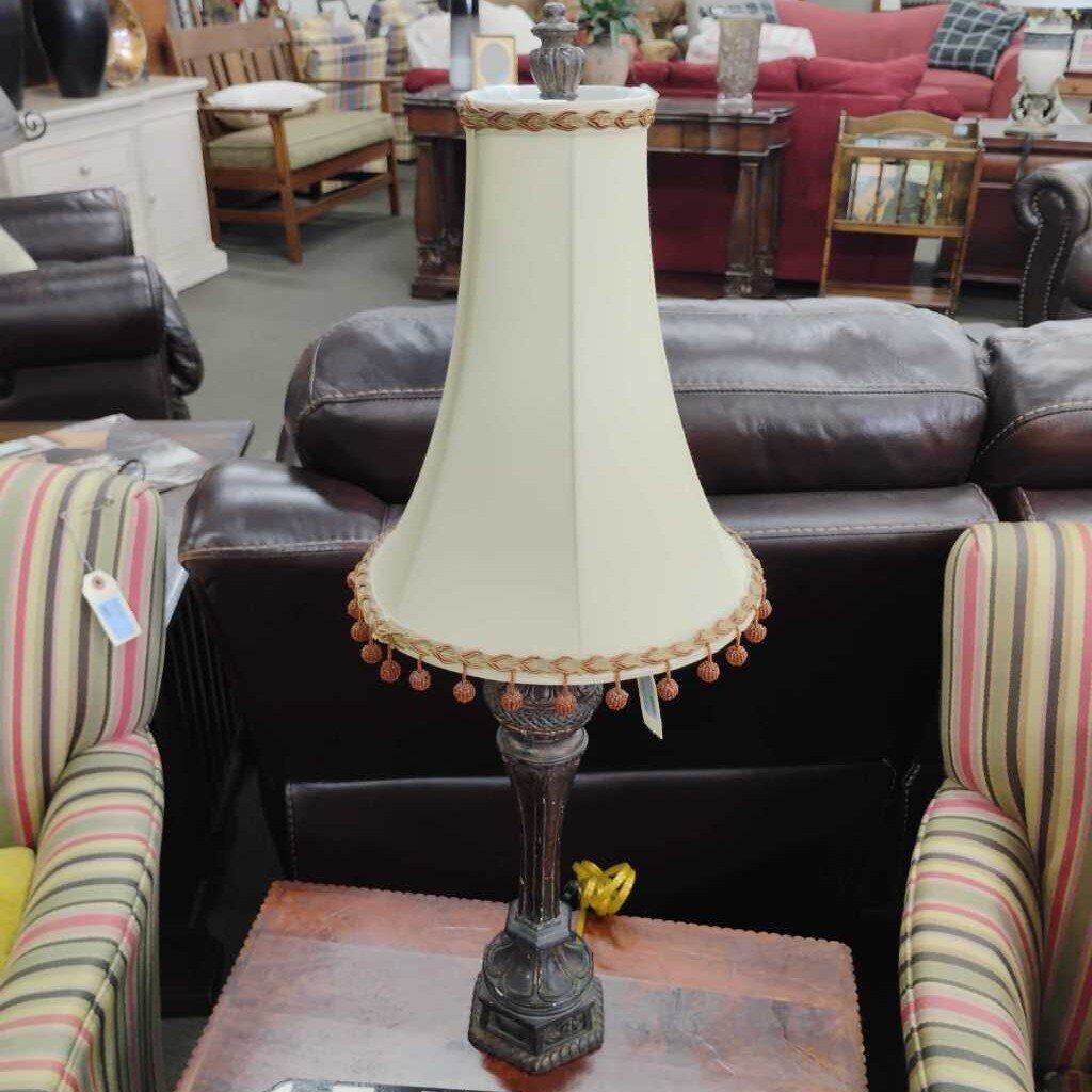 Lamp w/ Shade