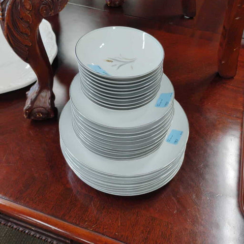 30pc Dish Set