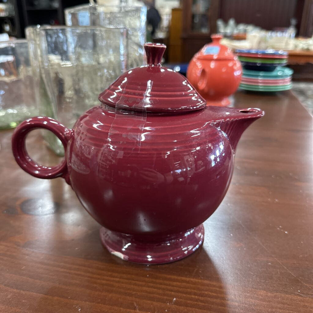 Fiesta Teapot w/Lid (Maroon)