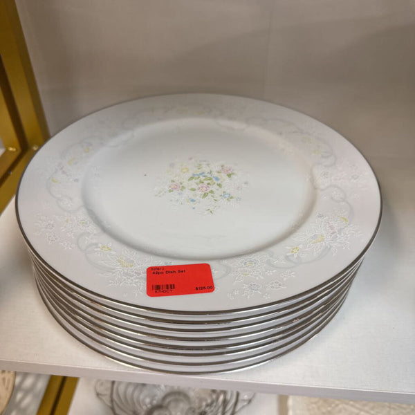 42pc Dish Set