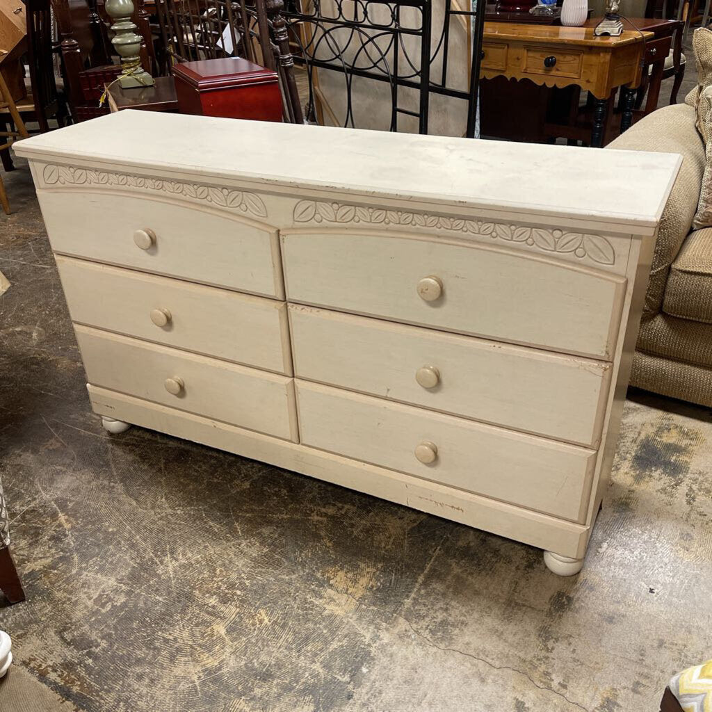 Dresser AS IS
