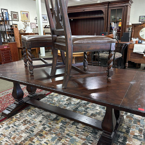 Dining Table w/6 Chairs & 2 Leaves (PADS)