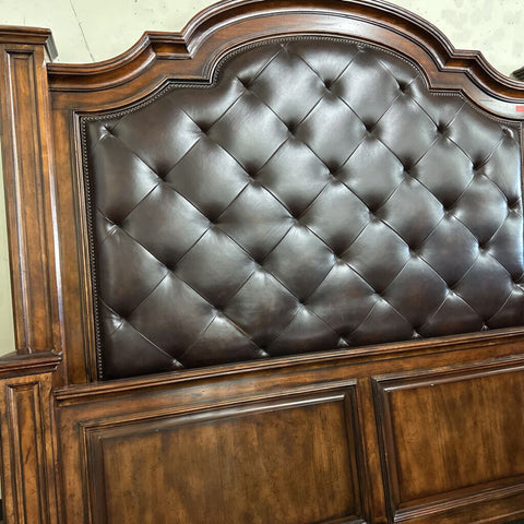 Bernhardt King Size Headboard & Footboard w/Rails