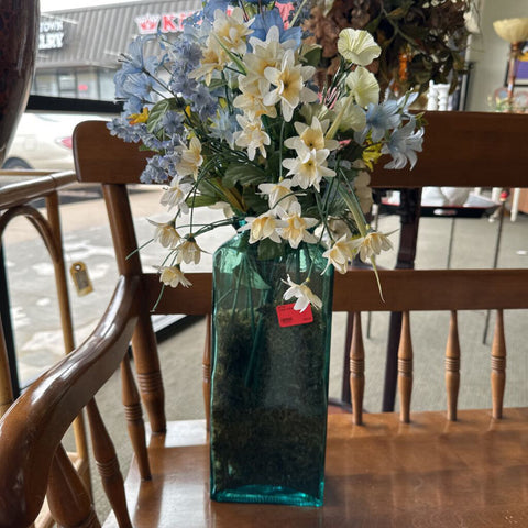 Vase w/Floral Decor