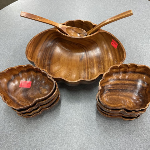 Hand Craved Wood Salad Serving Bowl W/ 8 Bowls & Serving Utensils