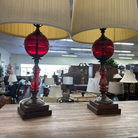 Pair of VTG Lamps w/ Shades