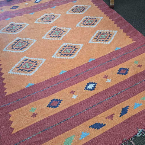 Rug 9.9 x 6.5