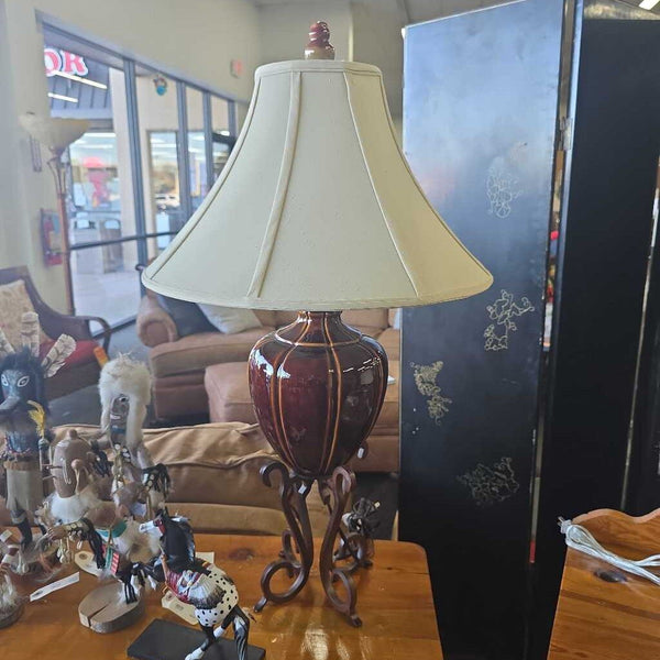 Pair of lamps w/Shades