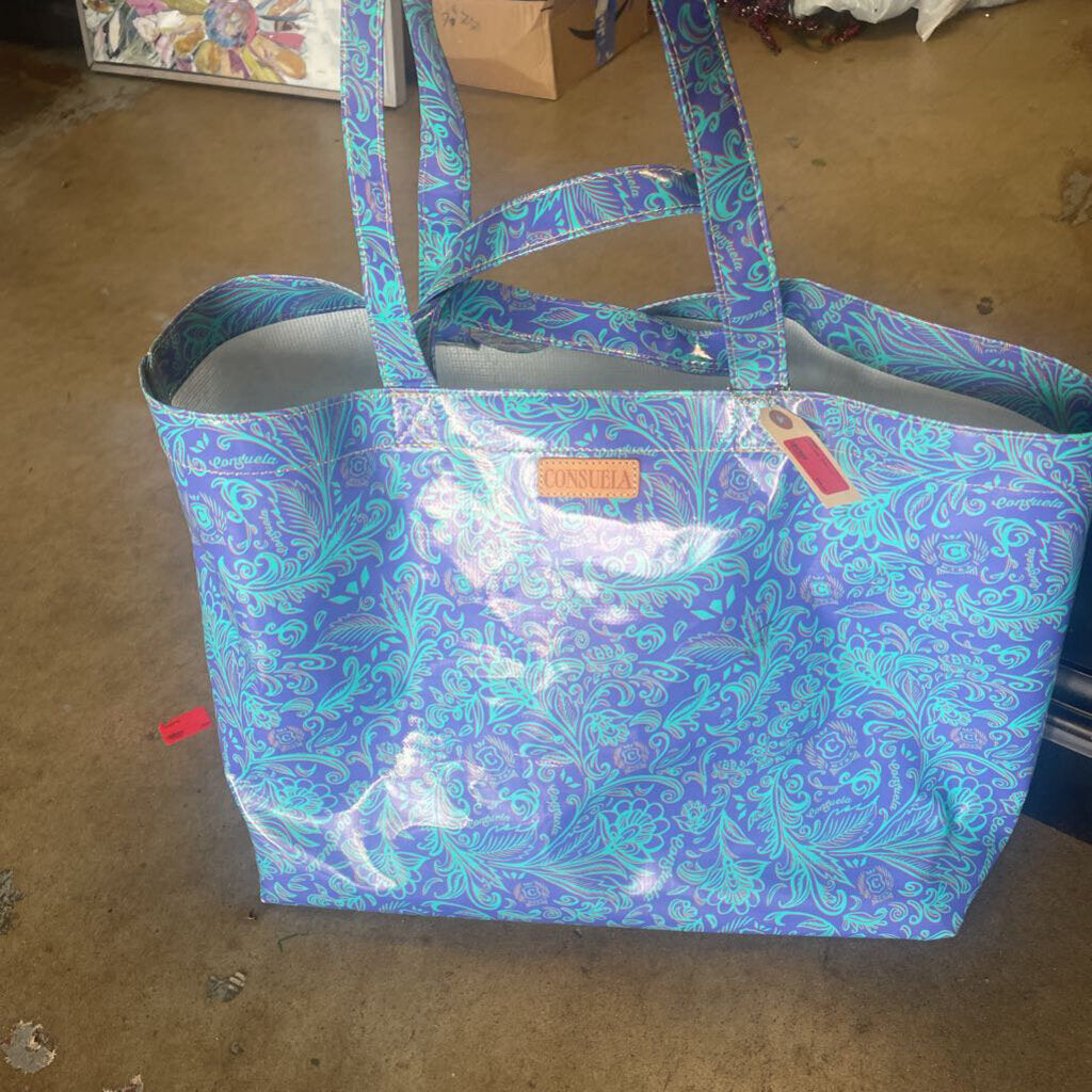 Consuela Tote (v)