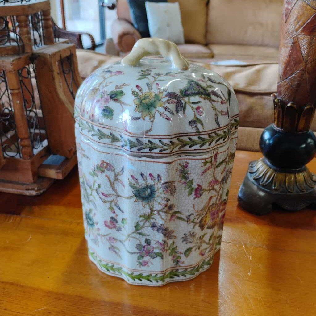 Antique Oriental Ginger Jar w/ Lid