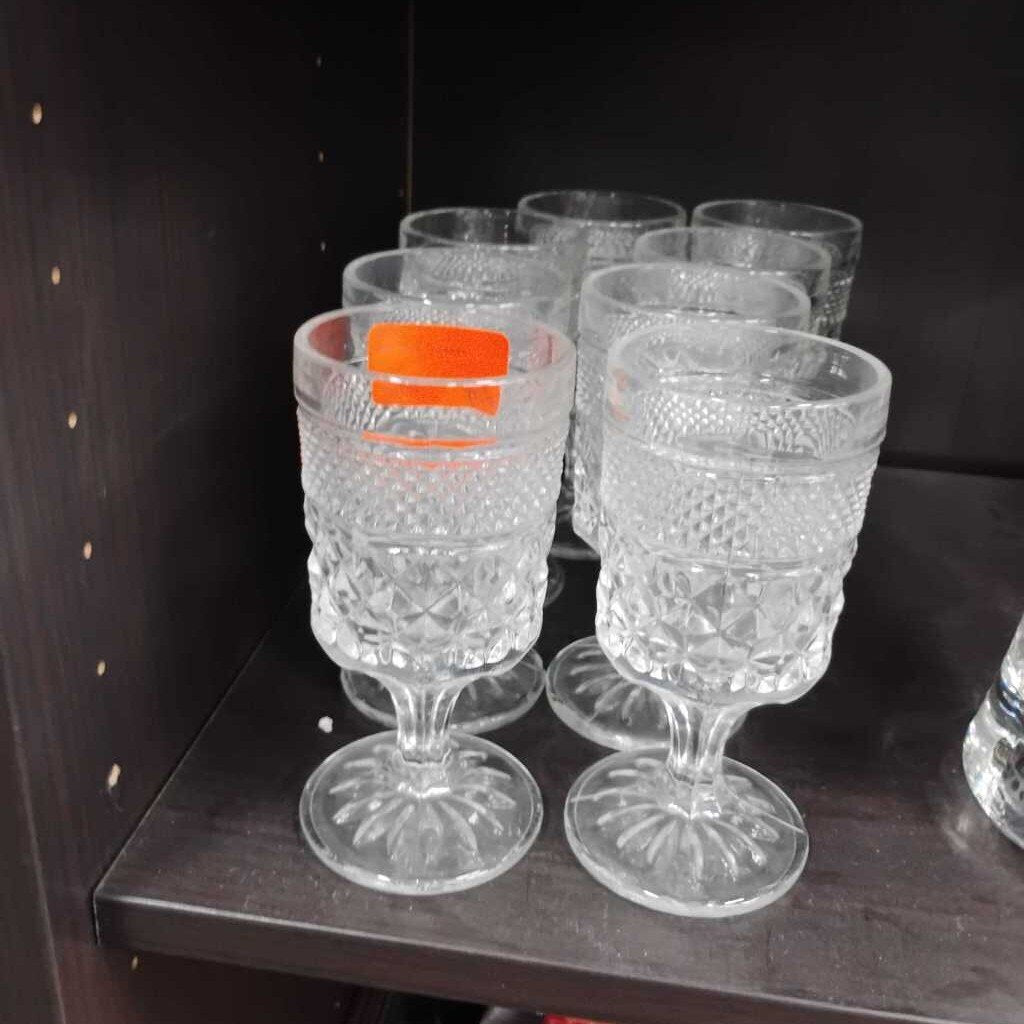 Set of 8 Glasses